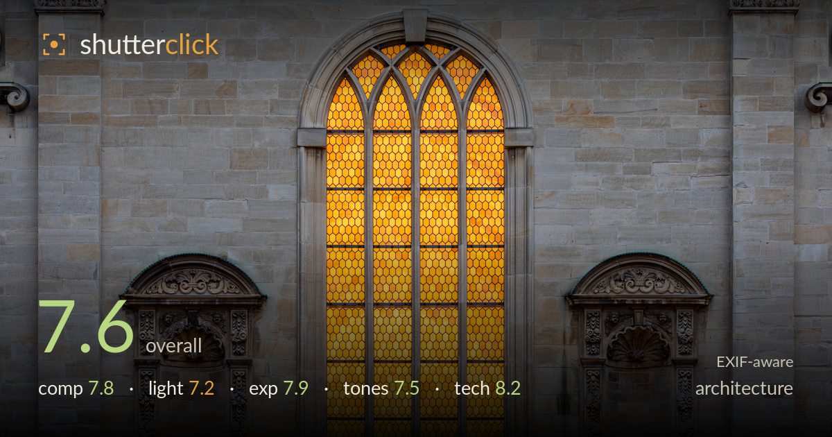 architecture photo critique card
