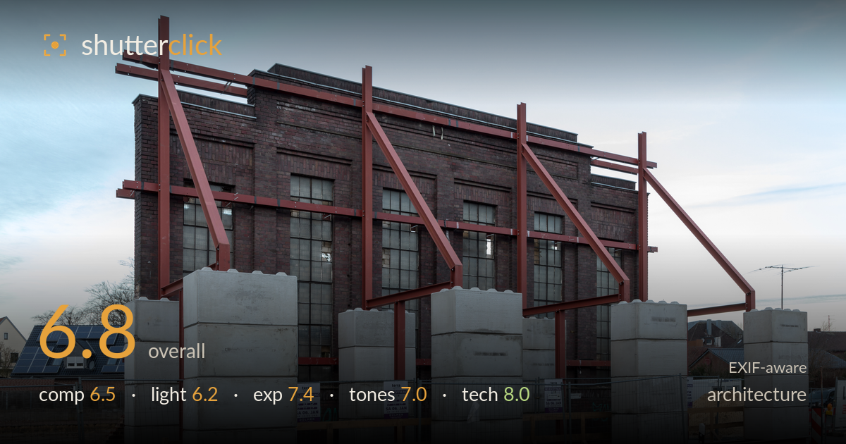 architecture photo critique card